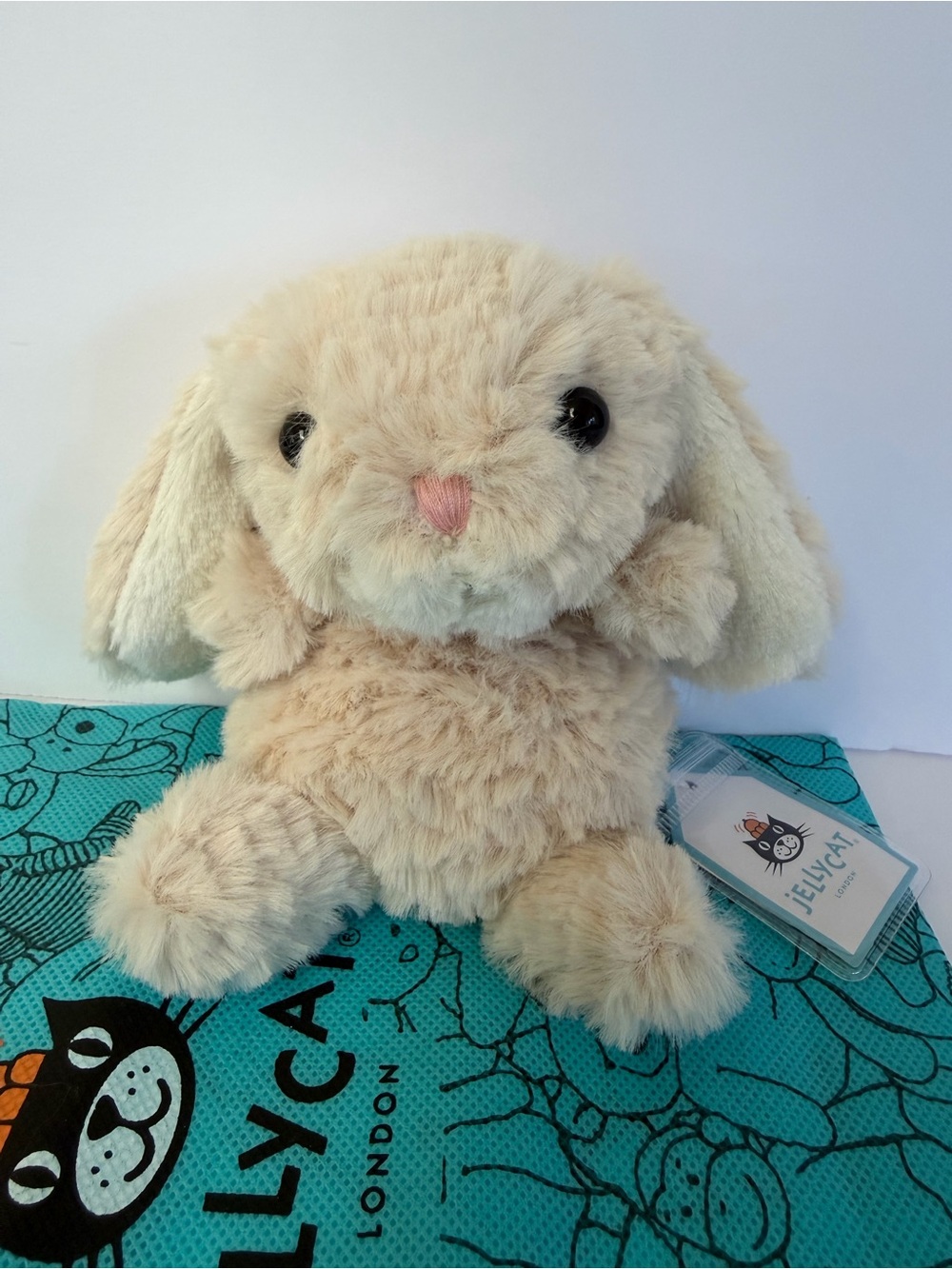 Jellycat Yummy Bunny Beige NWT